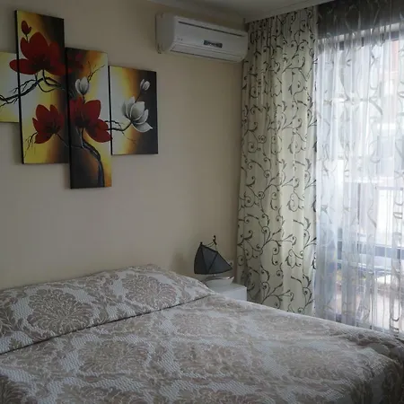 Private In Chateau Del Marina Aparthotel